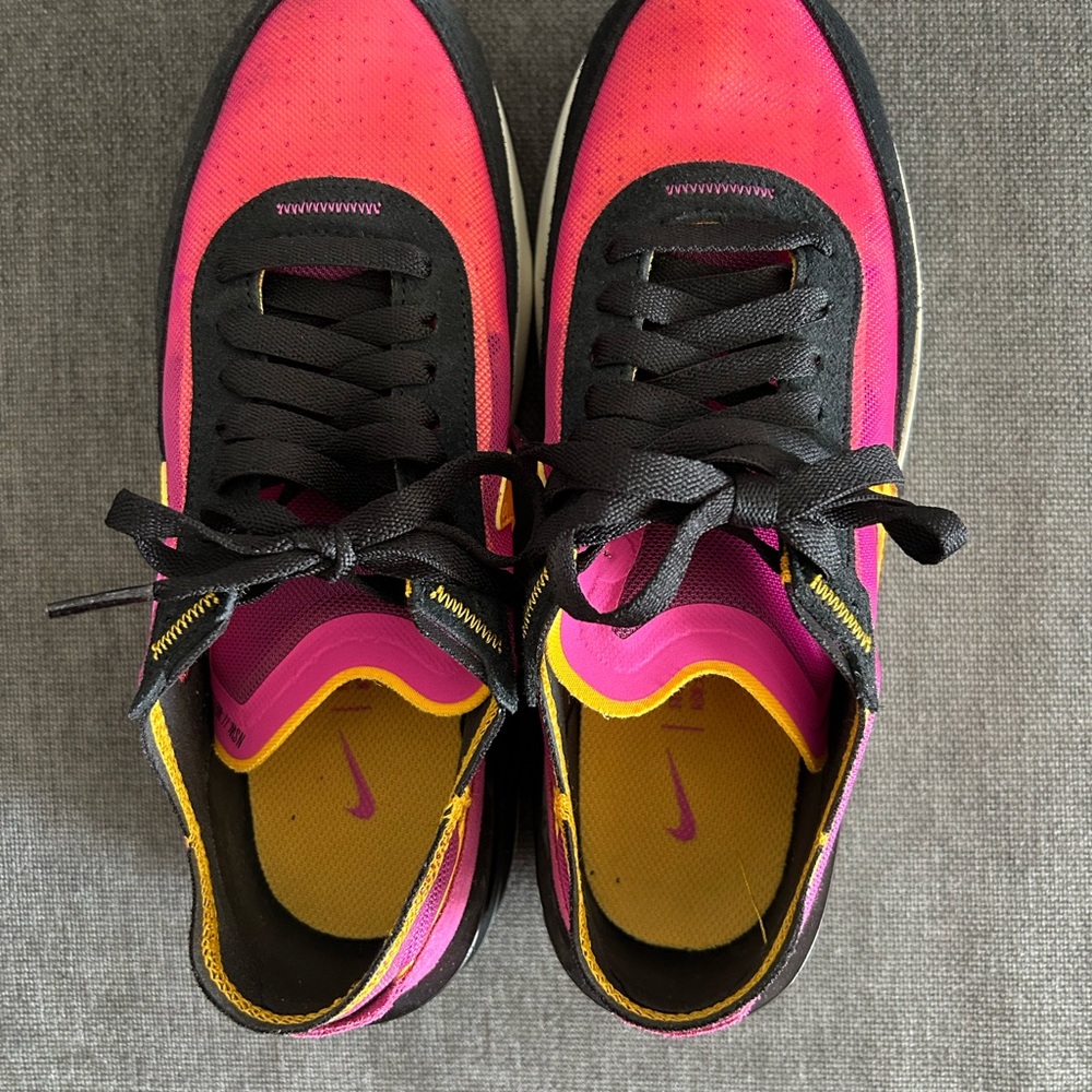 Nike waffle One